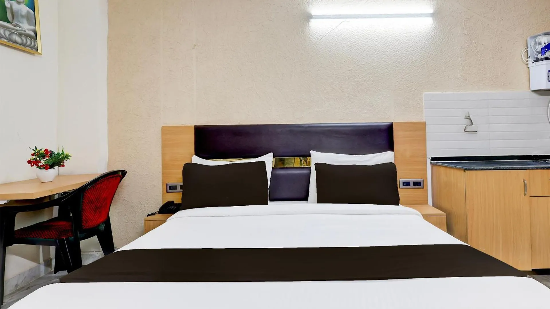 Super Hotel O A One Residency Gurgaon